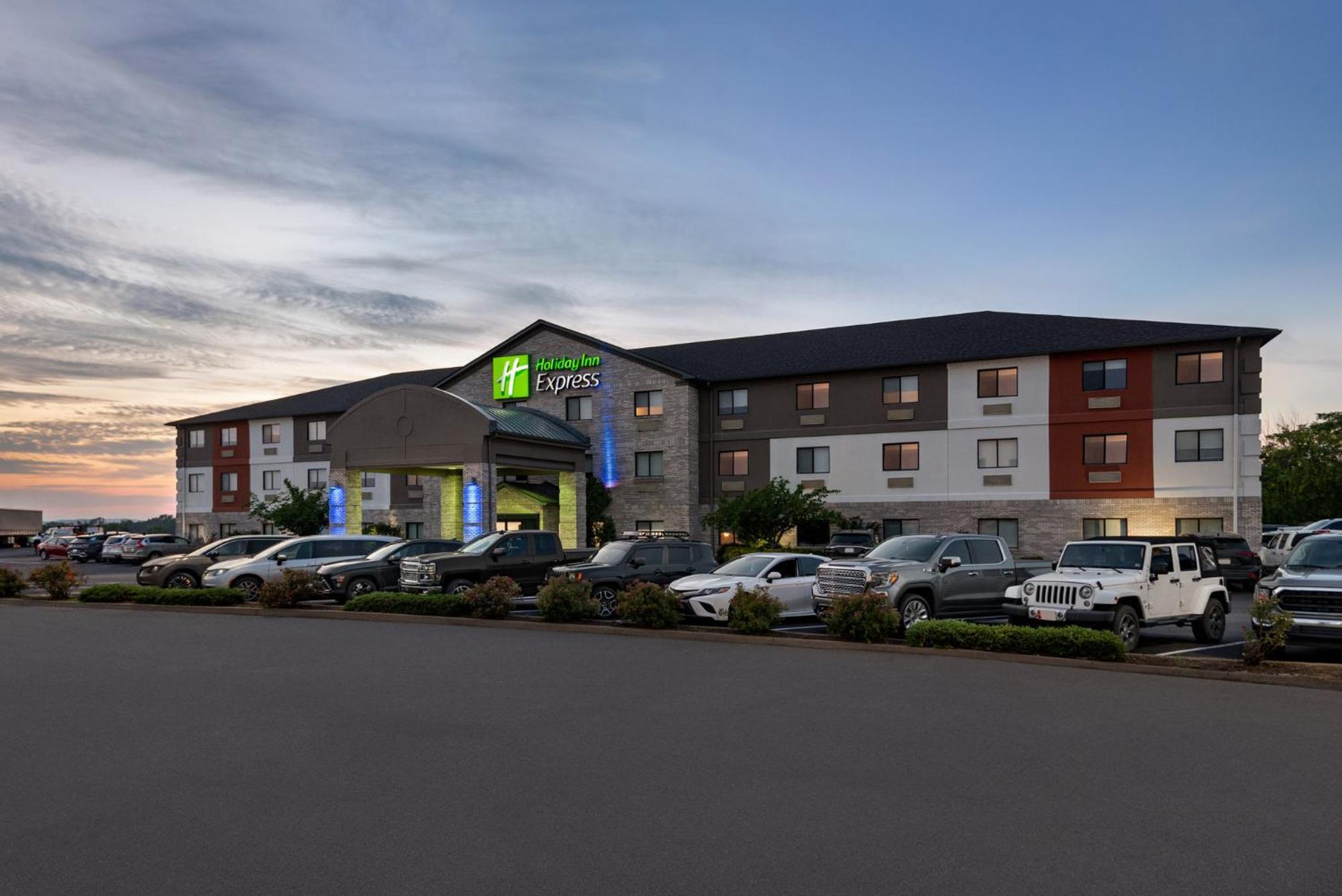 Holiday Inn Express Morgantown By Ihg Exteriör bild
