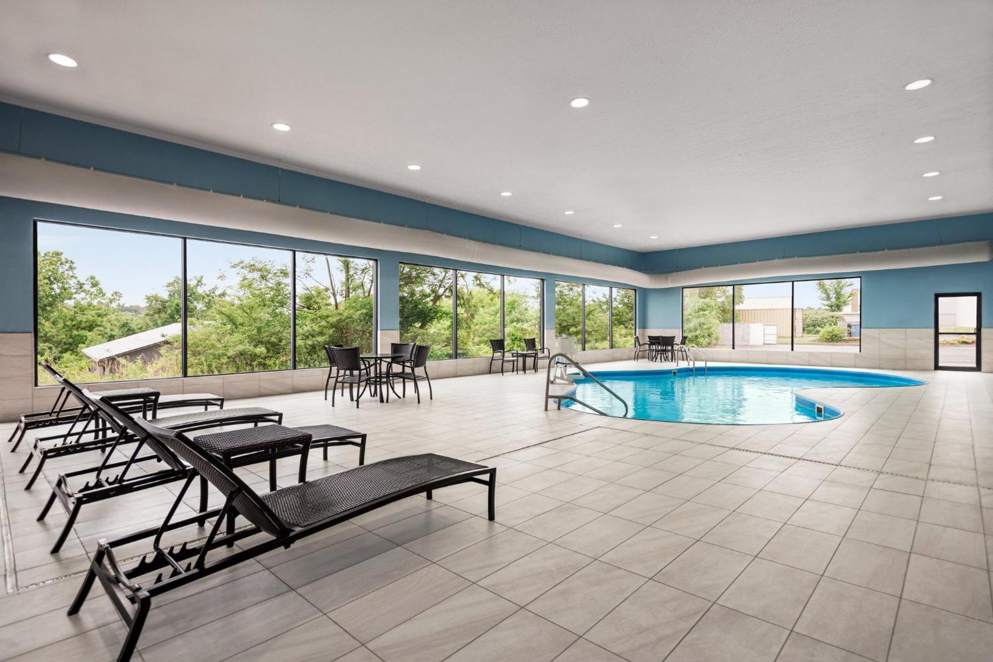 Holiday Inn Express Morgantown By Ihg Exteriör bild