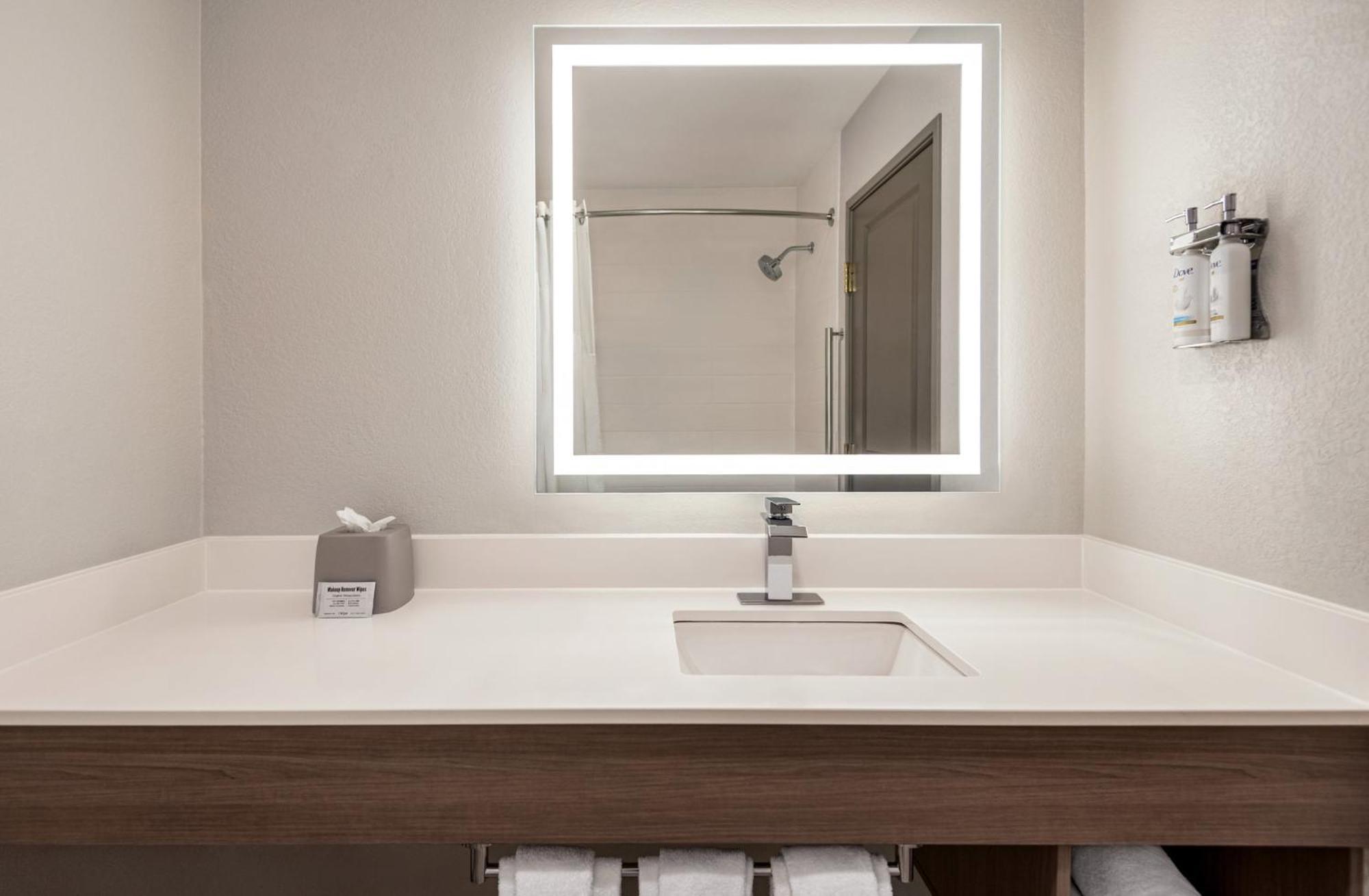 Holiday Inn Express Morgantown By Ihg Exteriör bild